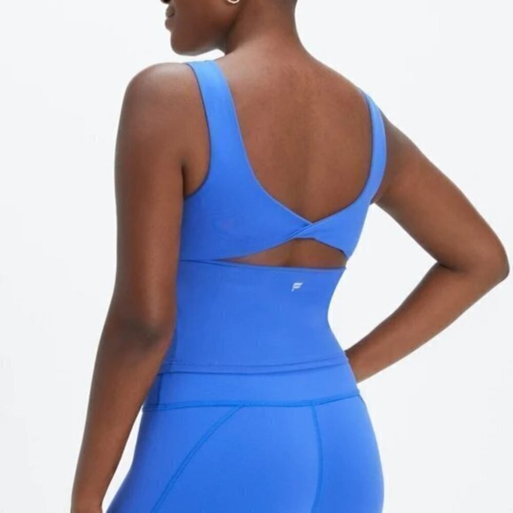 Fabletics Women's Tank Blue Piscina Oasis Twist Back Built In Bra Tank Meduim